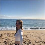 soy Aroa y el próximo curso comenzaré mis estudios de Derecho. Tengo experiencia ayudando a estudiantes con muy buenos resultados, y me encanta enseñar de forma clara, práctica y adaptada a cada alumno